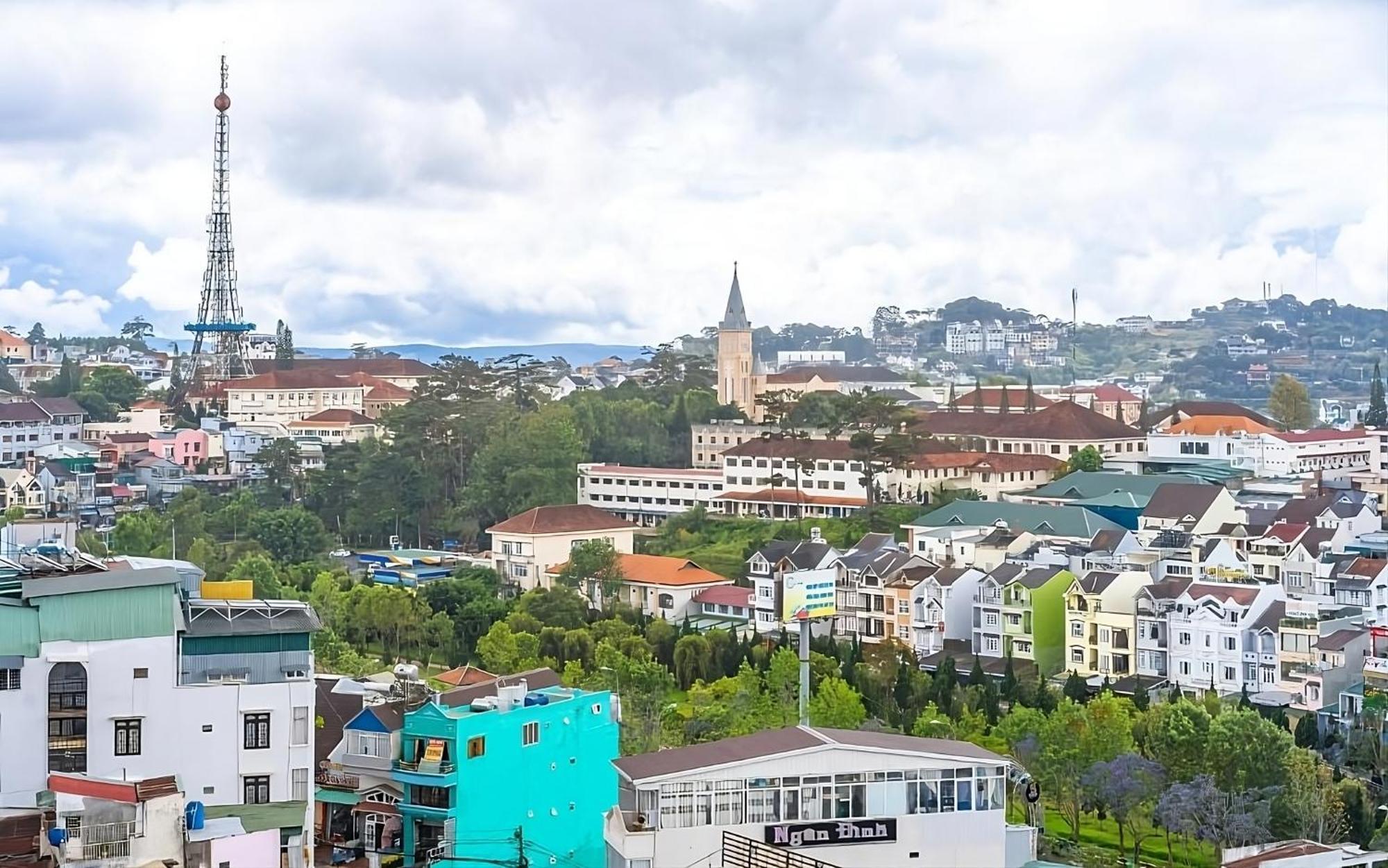 Sky House Hotel Da Lat City Zewnętrze zdjęcie